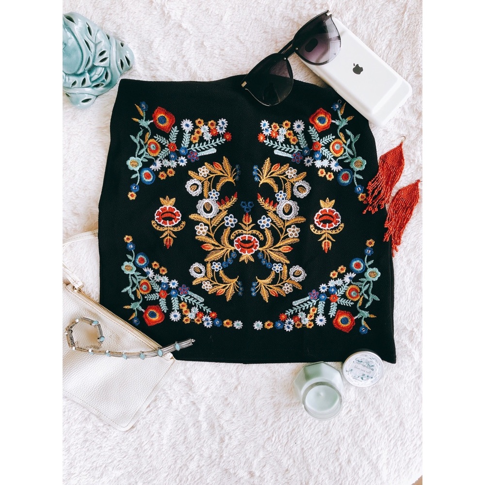 Embroidered Bodycon Skirt
